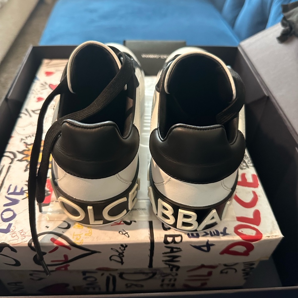 Like New Dolce & Gabbana Sneakers 💯 % Authentic - Picture 3 of 9